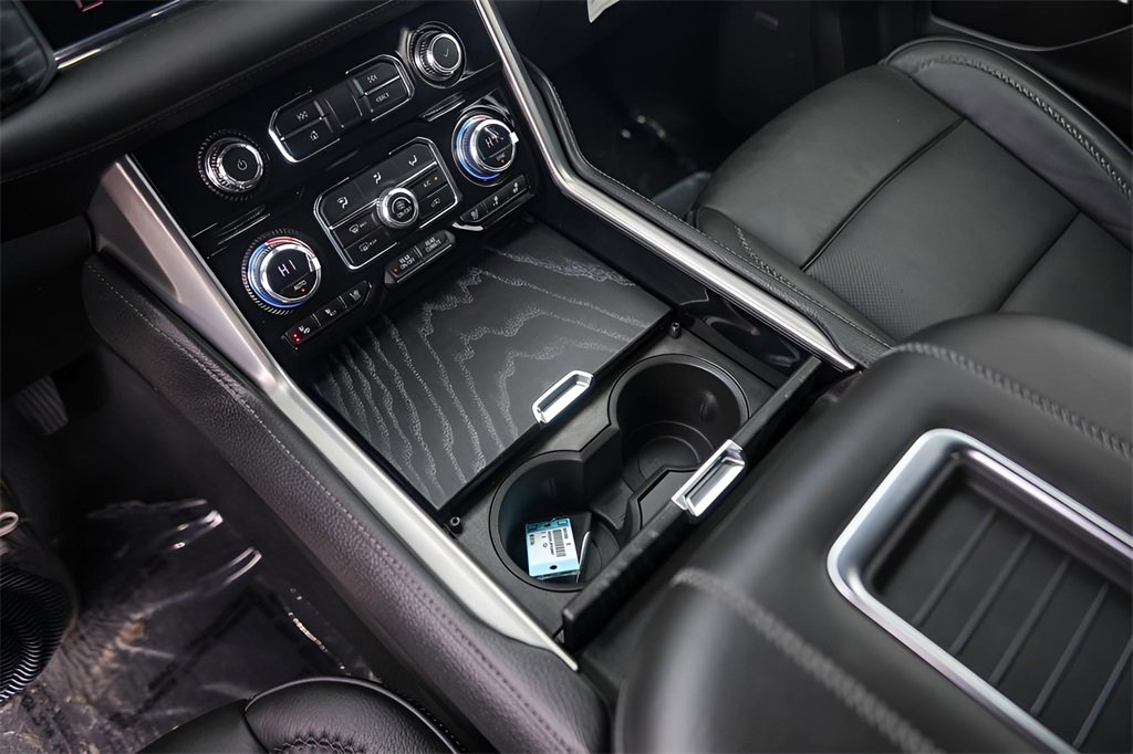 Used 2023 GMC Yukon Denali image 24