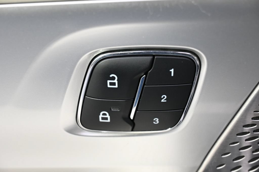 Certified 2024 Lincoln Nautilus Black Label AWD/4WD image 21
