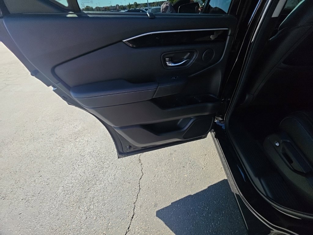 Certified 2024 Honda Pilot Touring image 26