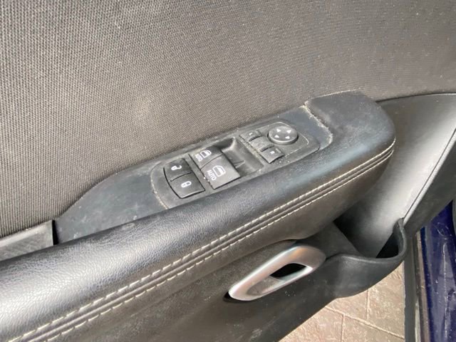 Used 2016 Dodge Challenger SXT image 18