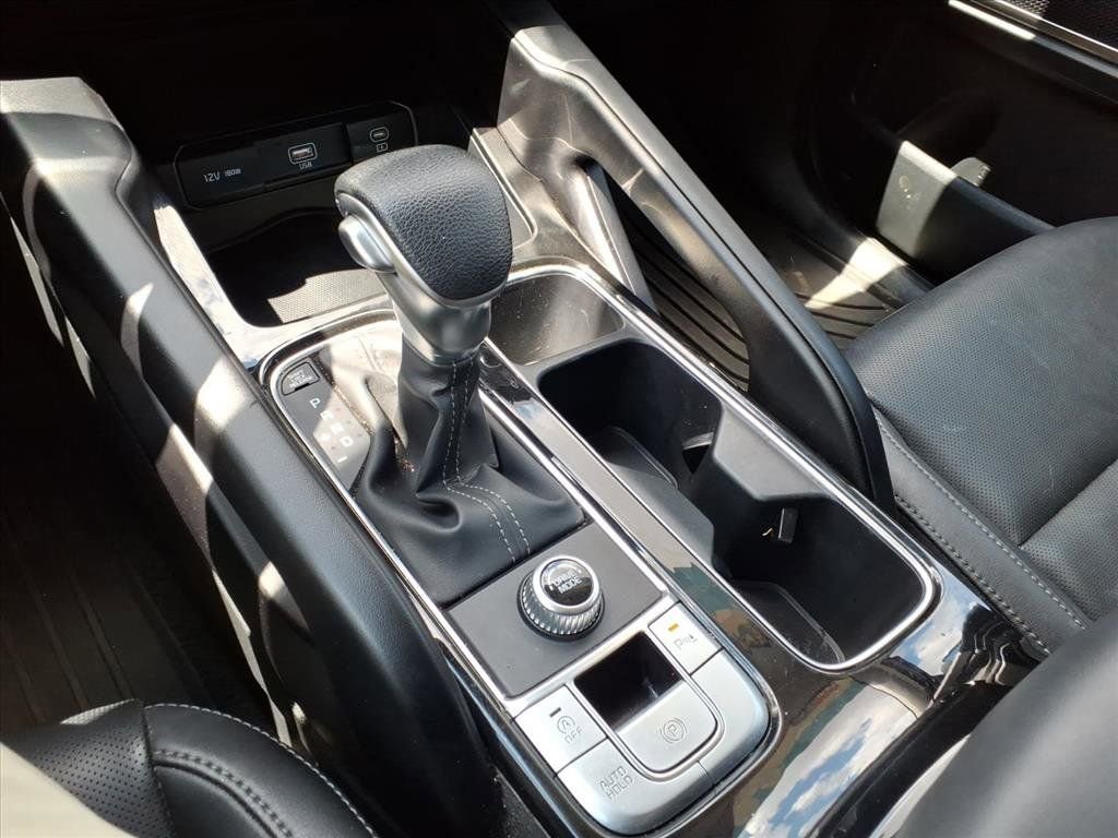 Used 2024 Kia Telluride LX FWD image 16