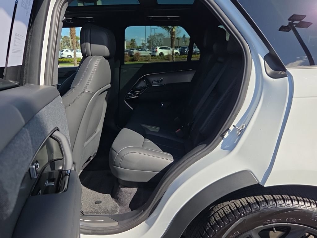 Used 2025 Land Rover Range Rover Sport Dynamic SE image 5
