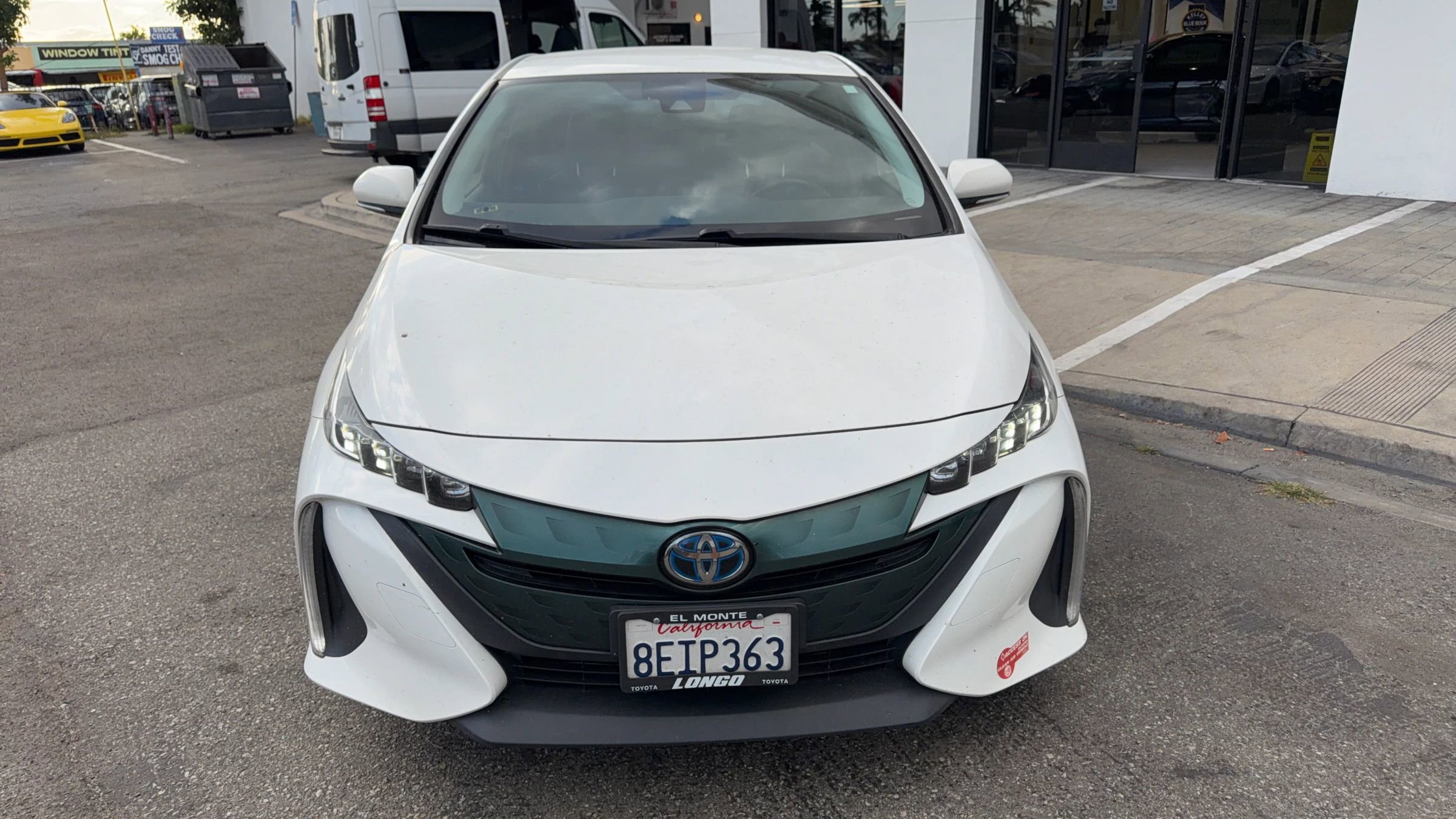 Used 2018 Toyota Prius Prime Premium w/ Carpet Mat Package FWD image 2