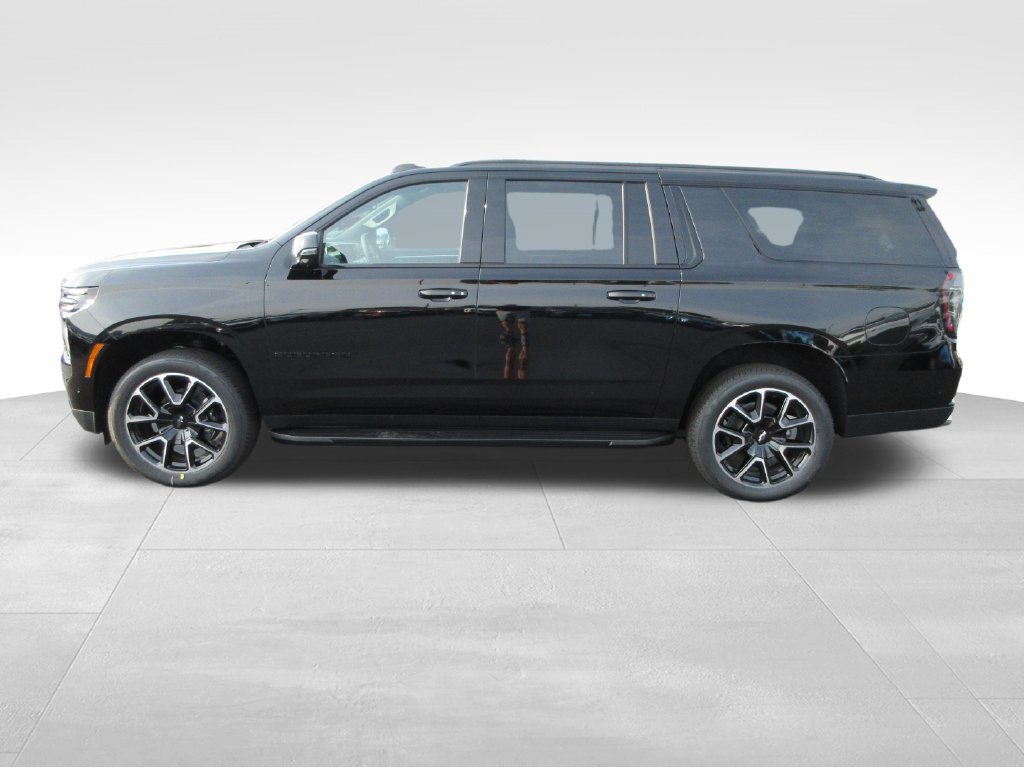 New 2026 Chevrolet Suburban RST w/ Comfort Package AWD/4WD image 3
