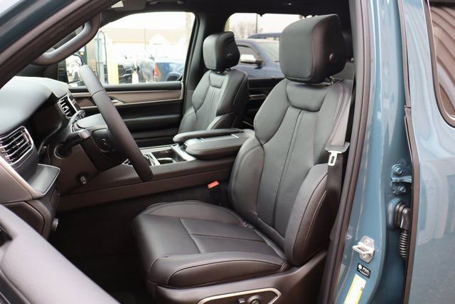 New 2026 Jeep Grand Wagoneer Limited image 13