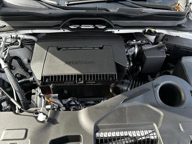 New 2025 Honda Pilot Touring image 17