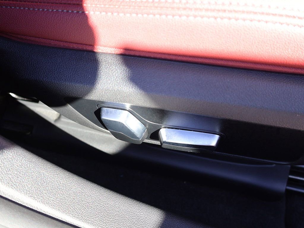 Used 2023 BMW i4 eDrive40 w/ M Sport Package image 34