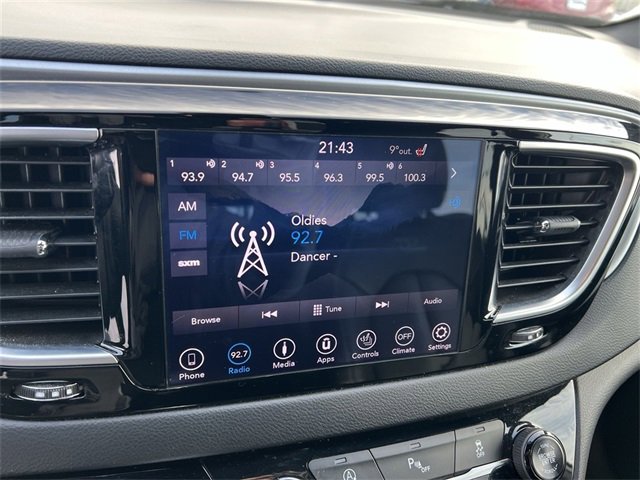 Used 2018 Chrysler Pacifica Touring-L w/ Premium Audio Group image 12