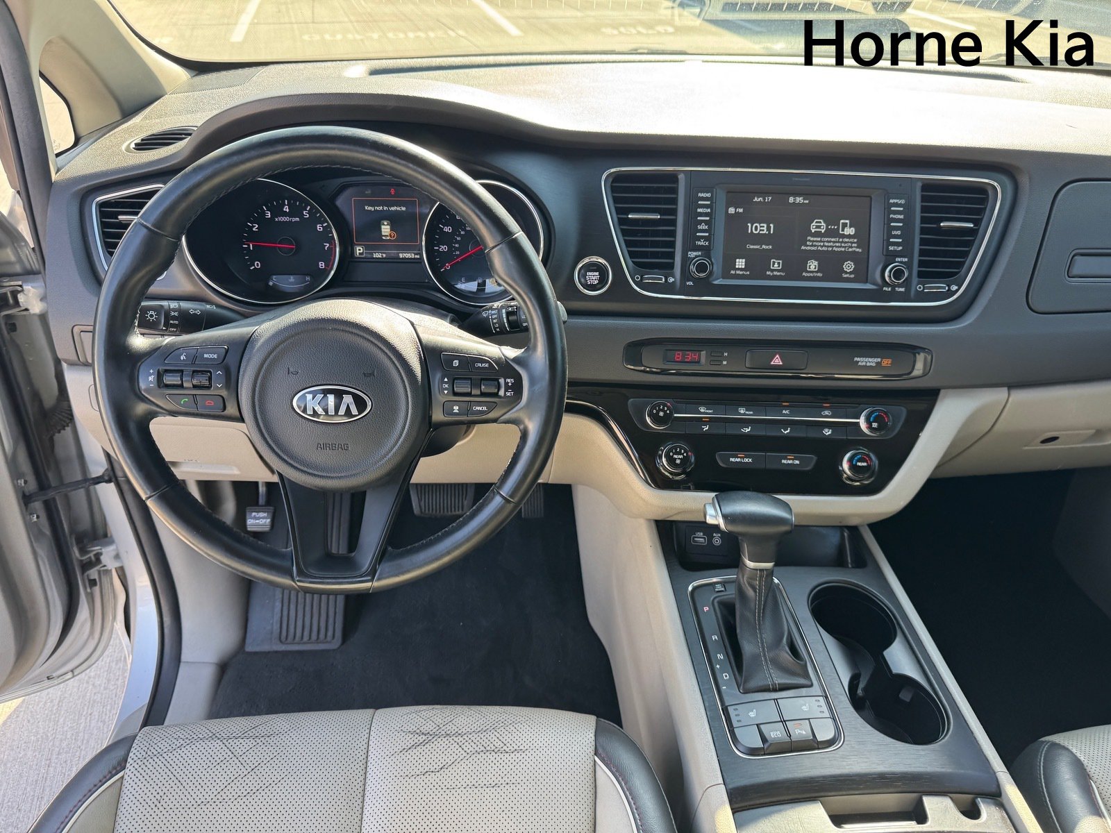 Used 2018 Kia Sedona LX w/ LX Essentials Premium Package FWD image 16