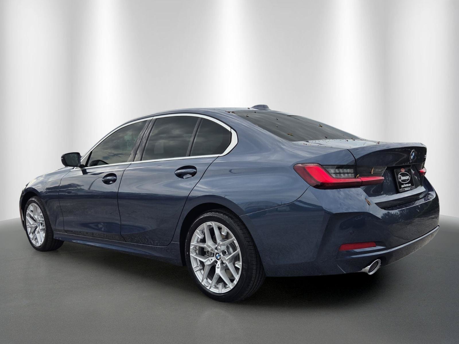 New 2026 BMW 330i Sedan w/ Premium Package RWD image 5