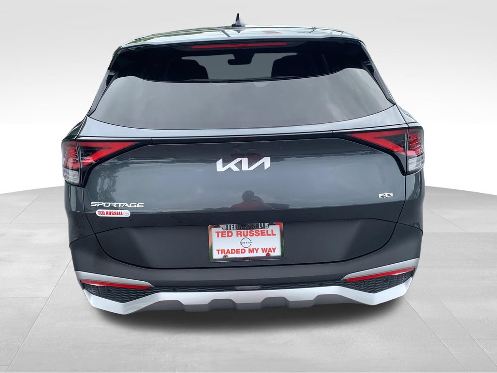 Used 2023 Kia Sportage LX AWD/4WD image 4