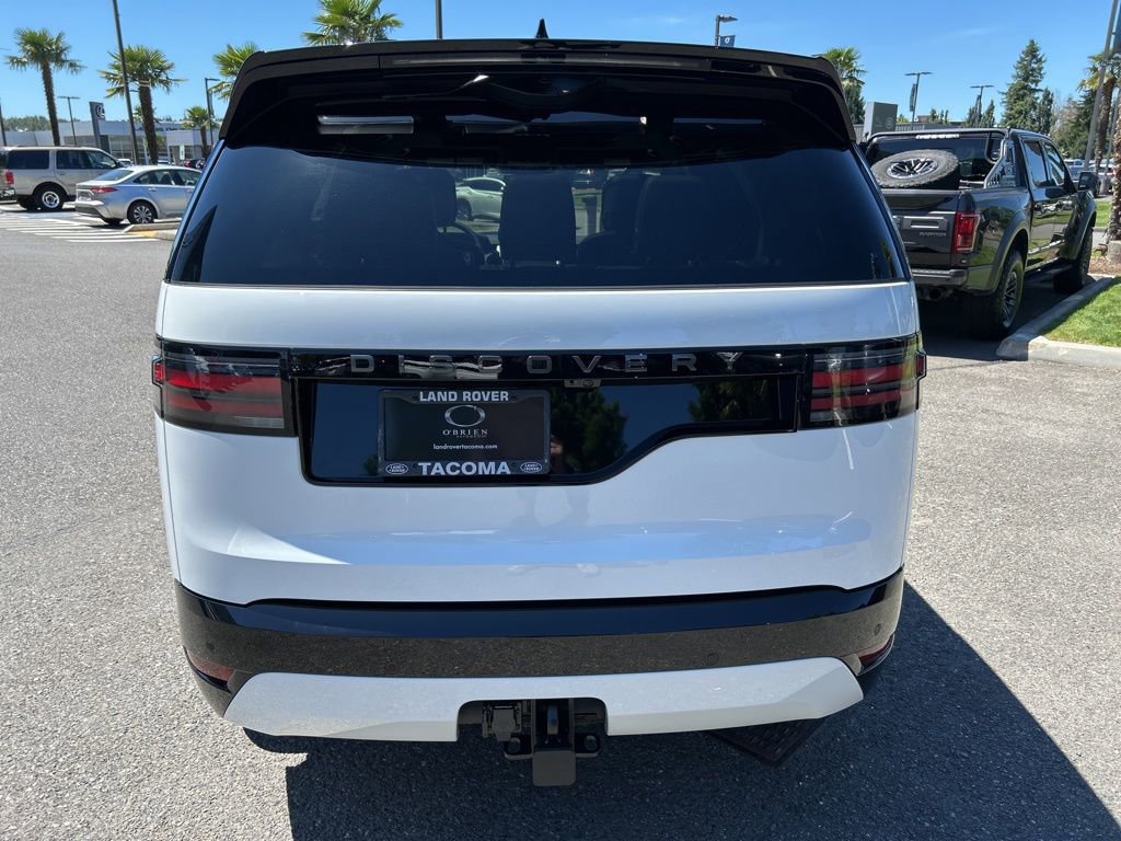 New 2025 Land Rover Discovery Dynamic SE image 6