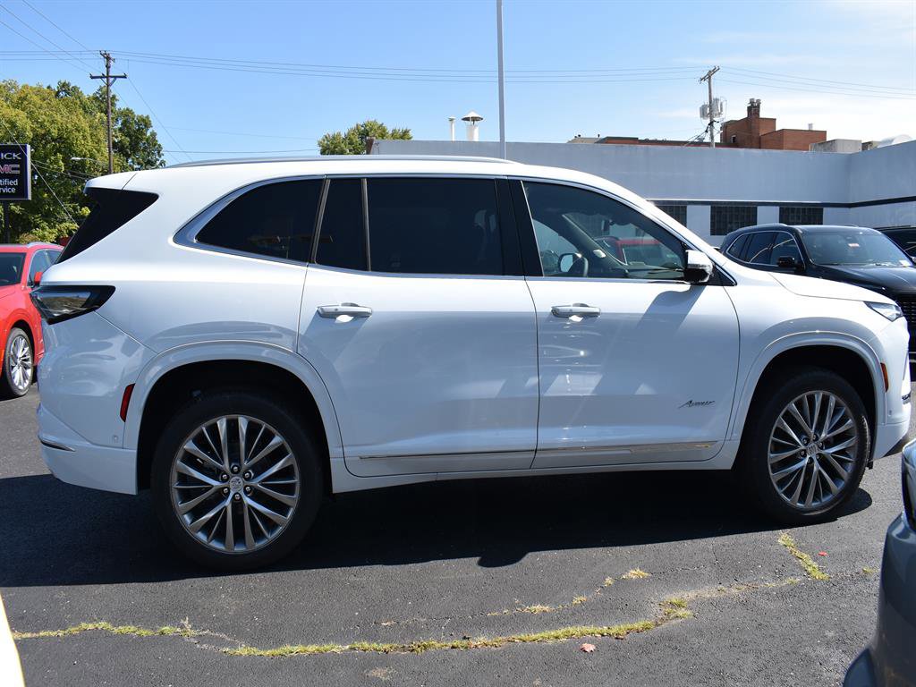 New 2026 Buick Enclave Avenir w/ Super Cruise Package image 4