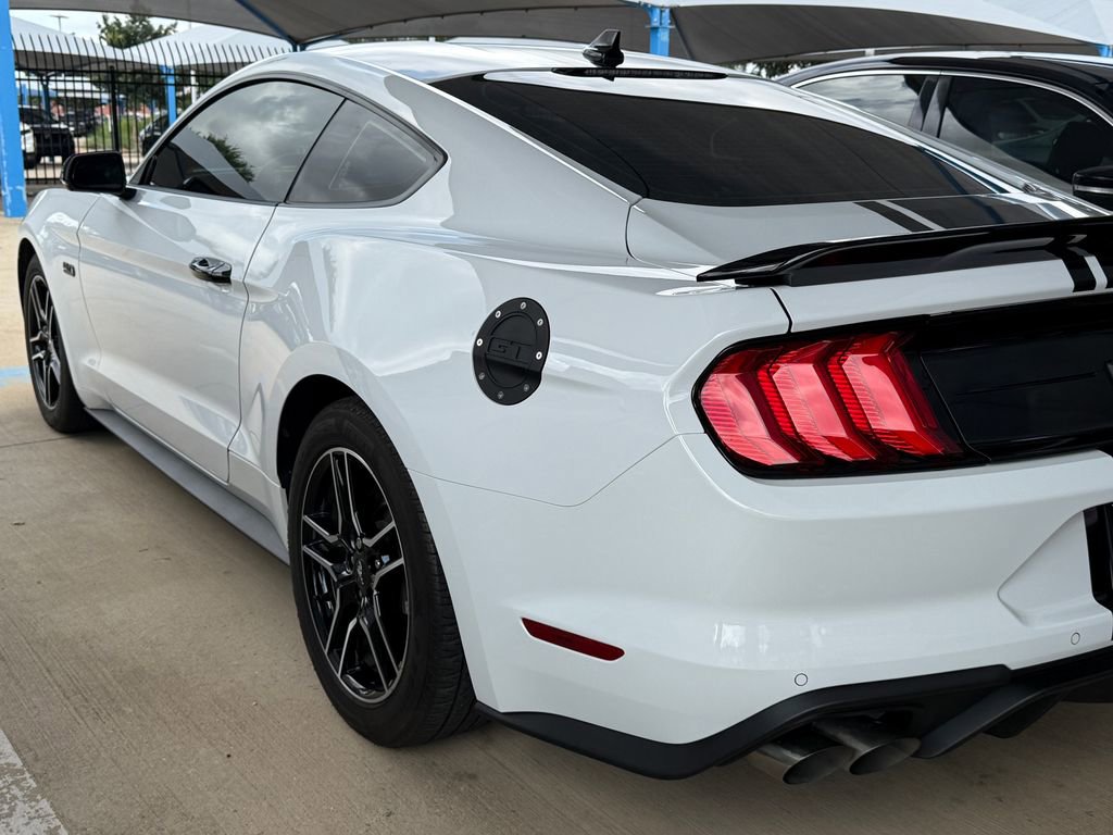 Used 2022 Ford Mustang GT Premium w/ Equipment Group 401A RWD image 8