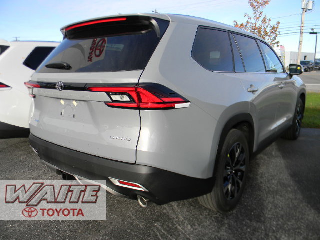 New 2026 Toyota Grand Highlander AWD Hybrid image 2