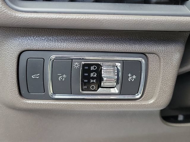 Certified 2022 Lincoln Corsair FWD image 11