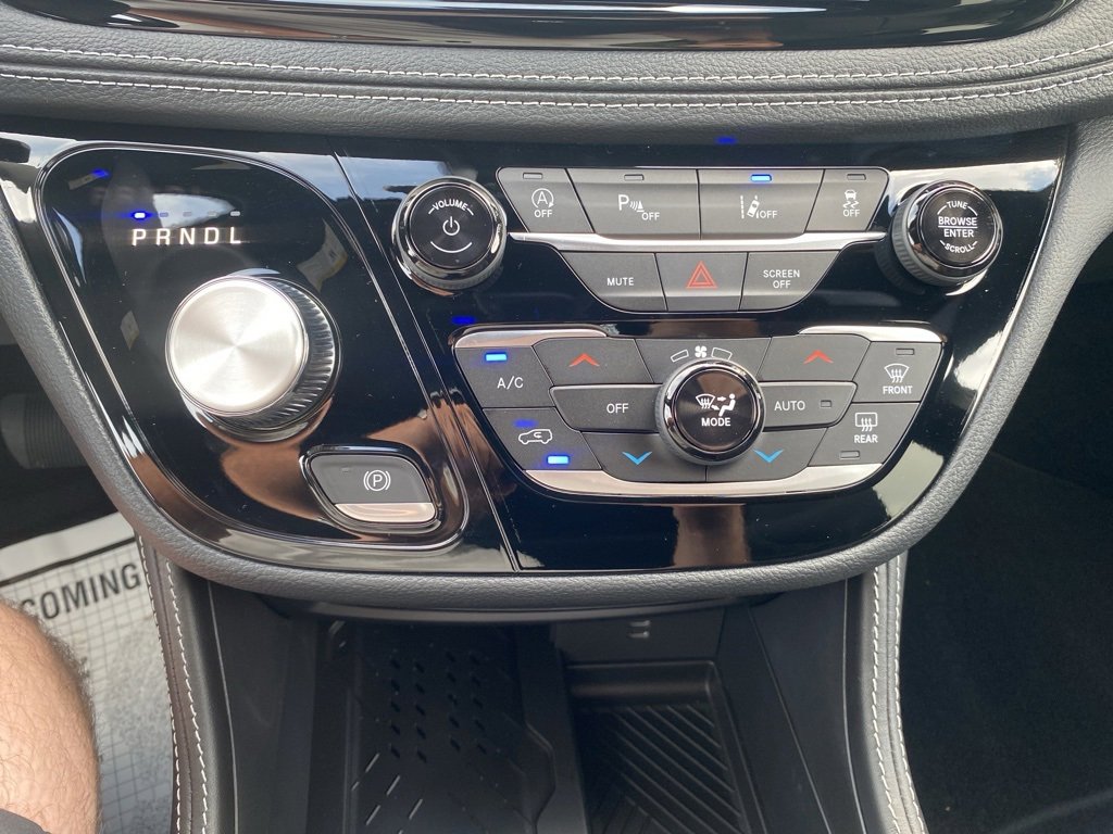 New 2026 Chrysler Pacifica Limited w/ S Appearance Package image 29