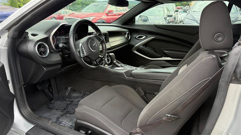 Used 2017 Chevrolet Camaro LT w/ RS Package image 16