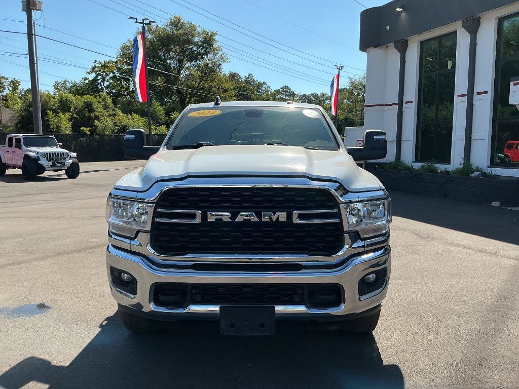 Used 2024 RAM 2500 Big Horn AWD/4WD image 2
