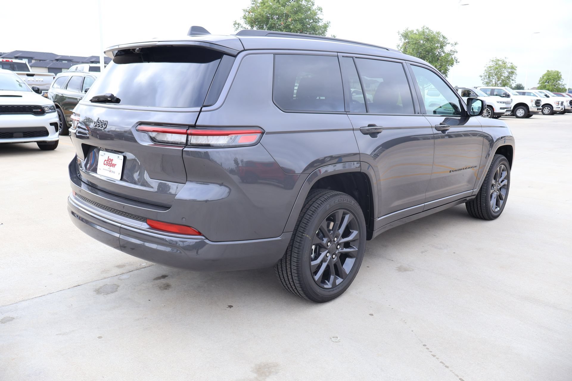 New 2026 Jeep Grand Cherokee L Limited AWD/4WD image 22
