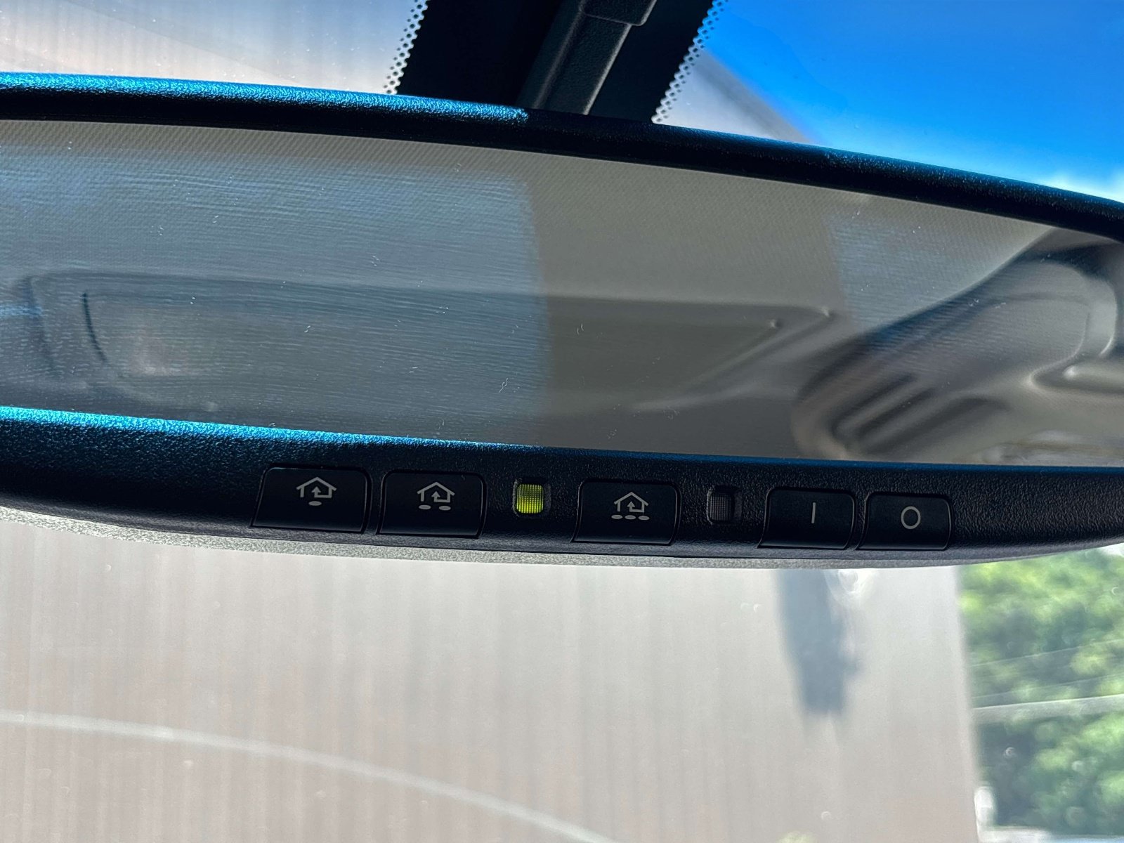 Used 2015 Nissan Pathfinder SV FWD image 20