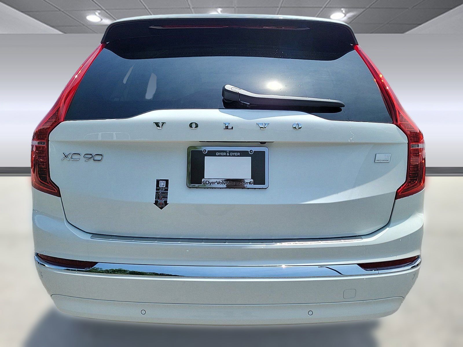 New 2024 Volvo XC90 T8 Ultimate w/ Protection Package Premier image 9