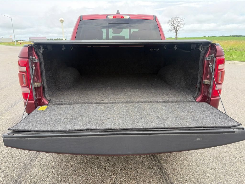 Used 2019 RAM 1500 Laramie AWD/4WD image 10