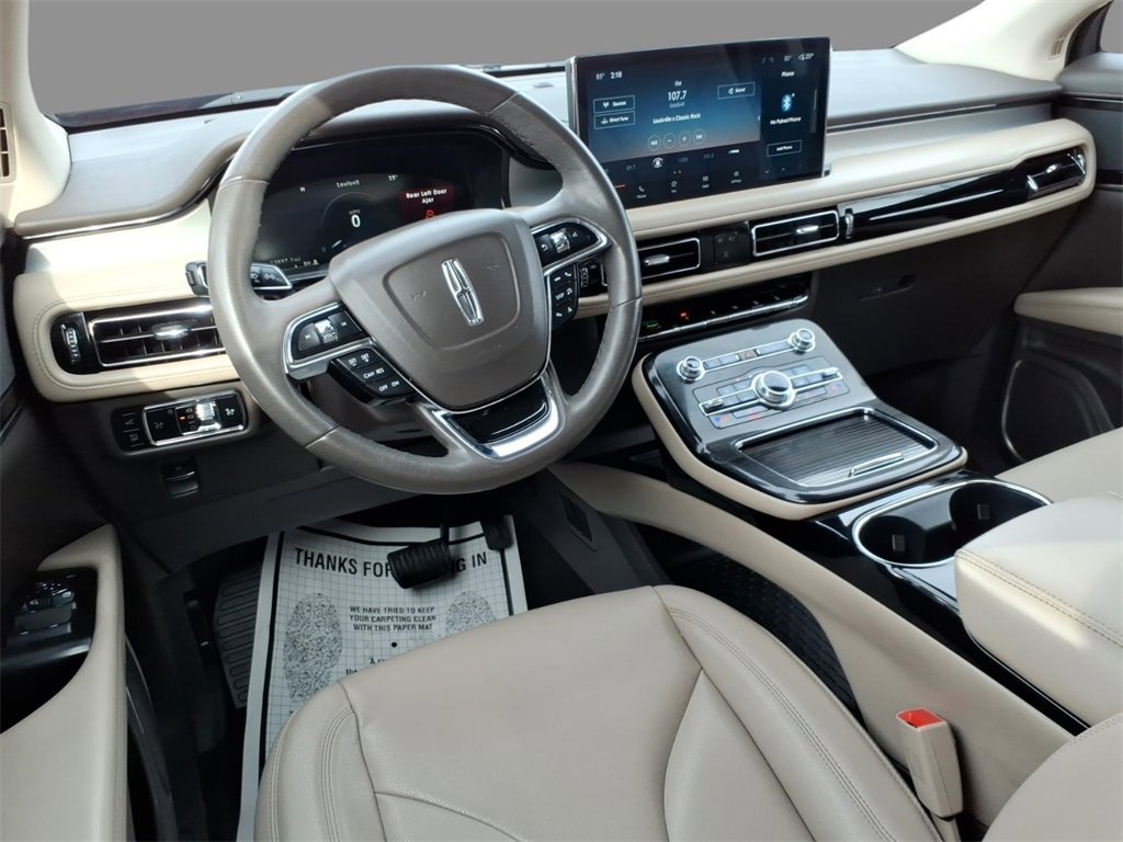 Certified 2023 Lincoln Nautilus AWD image 6