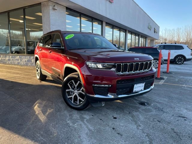 Used 2025 Jeep Grand Cherokee L Limited image 3