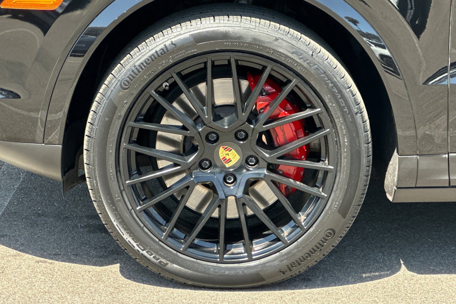 Certified 2023 Porsche Cayenne Platinum Edition AWD/4WD image 27
