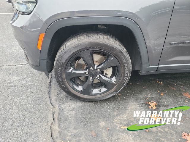 Used 2022 Jeep Grand Cherokee L Laredo image 18