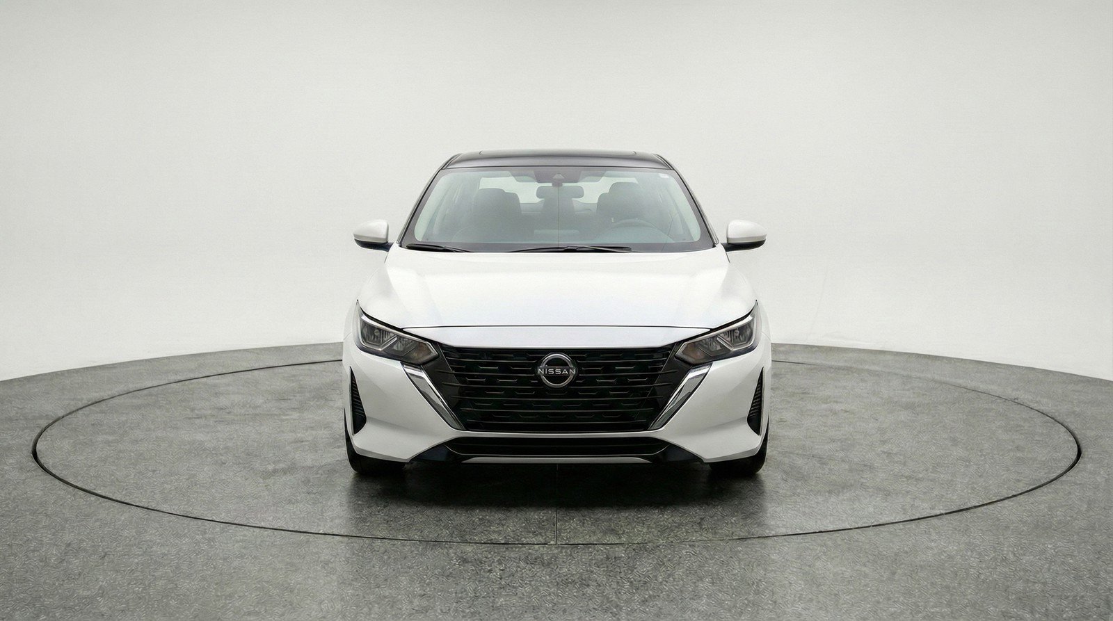 Used 2025 Nissan Sentra SV FWD image 2