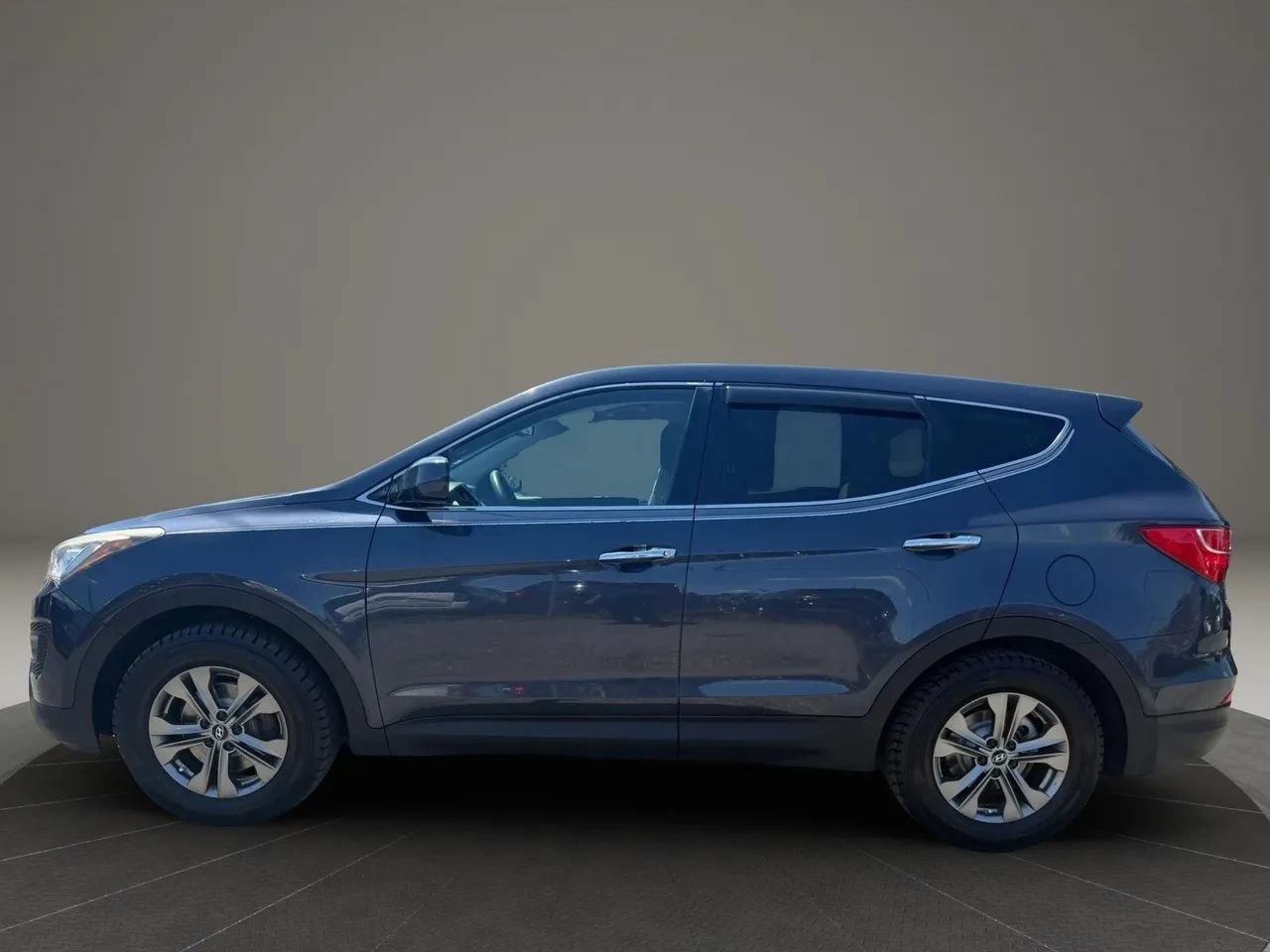 Used 2014 Hyundai Santa Fe Sport AWD/4WD image 8