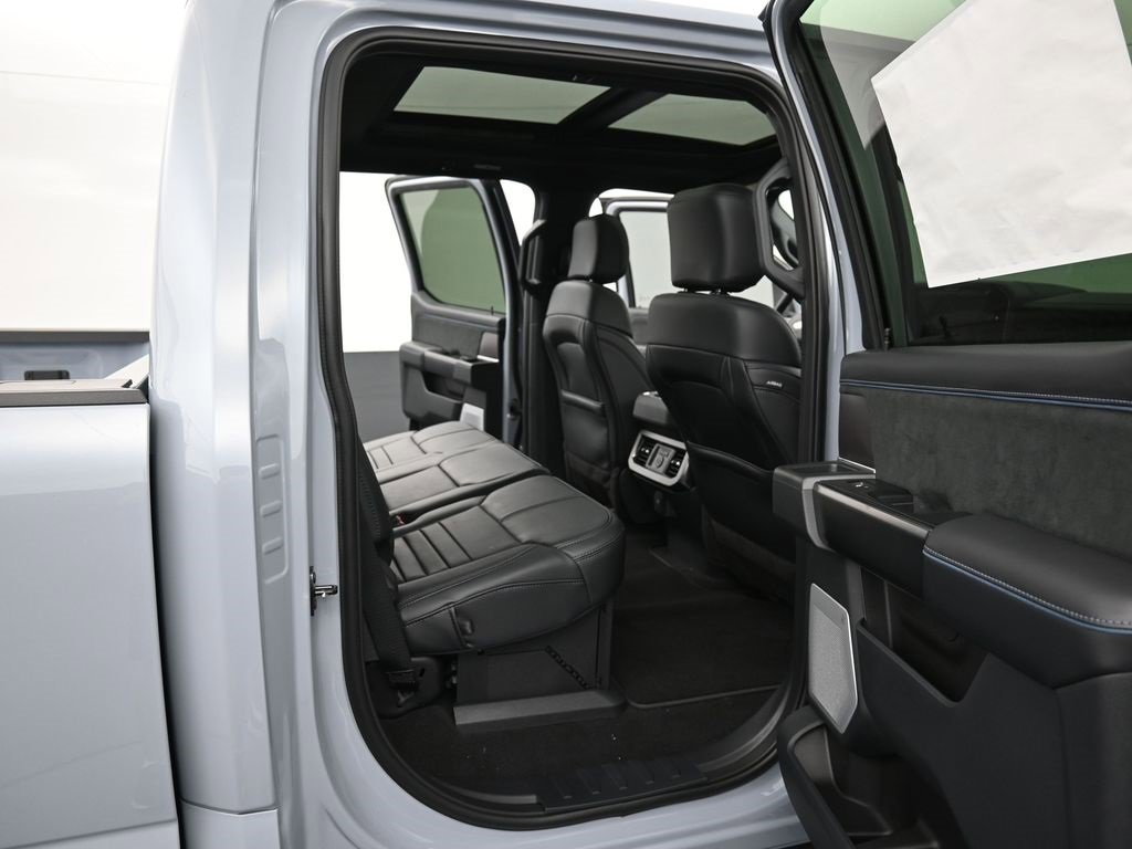 New 2026 Ford F250 Platinum w/ FX4 Off-Road Package image 20
