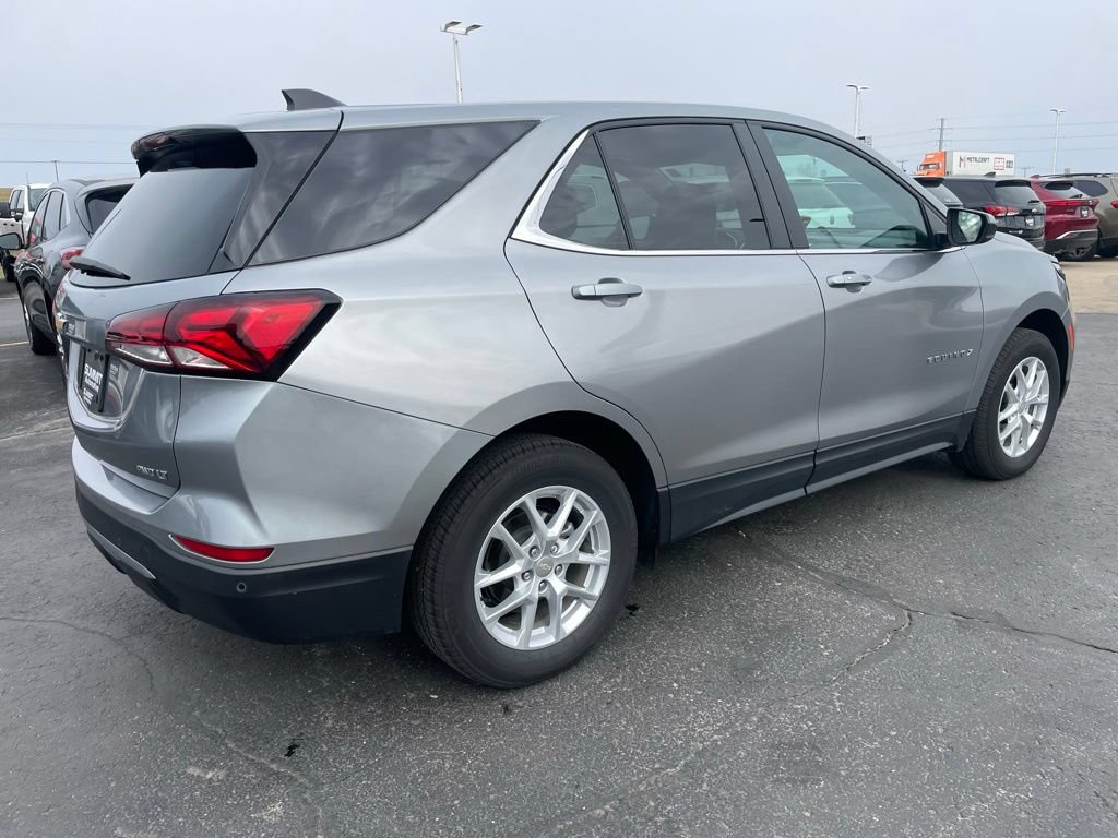 Used 2024 Chevrolet Equinox LT AWD/4WD image 4