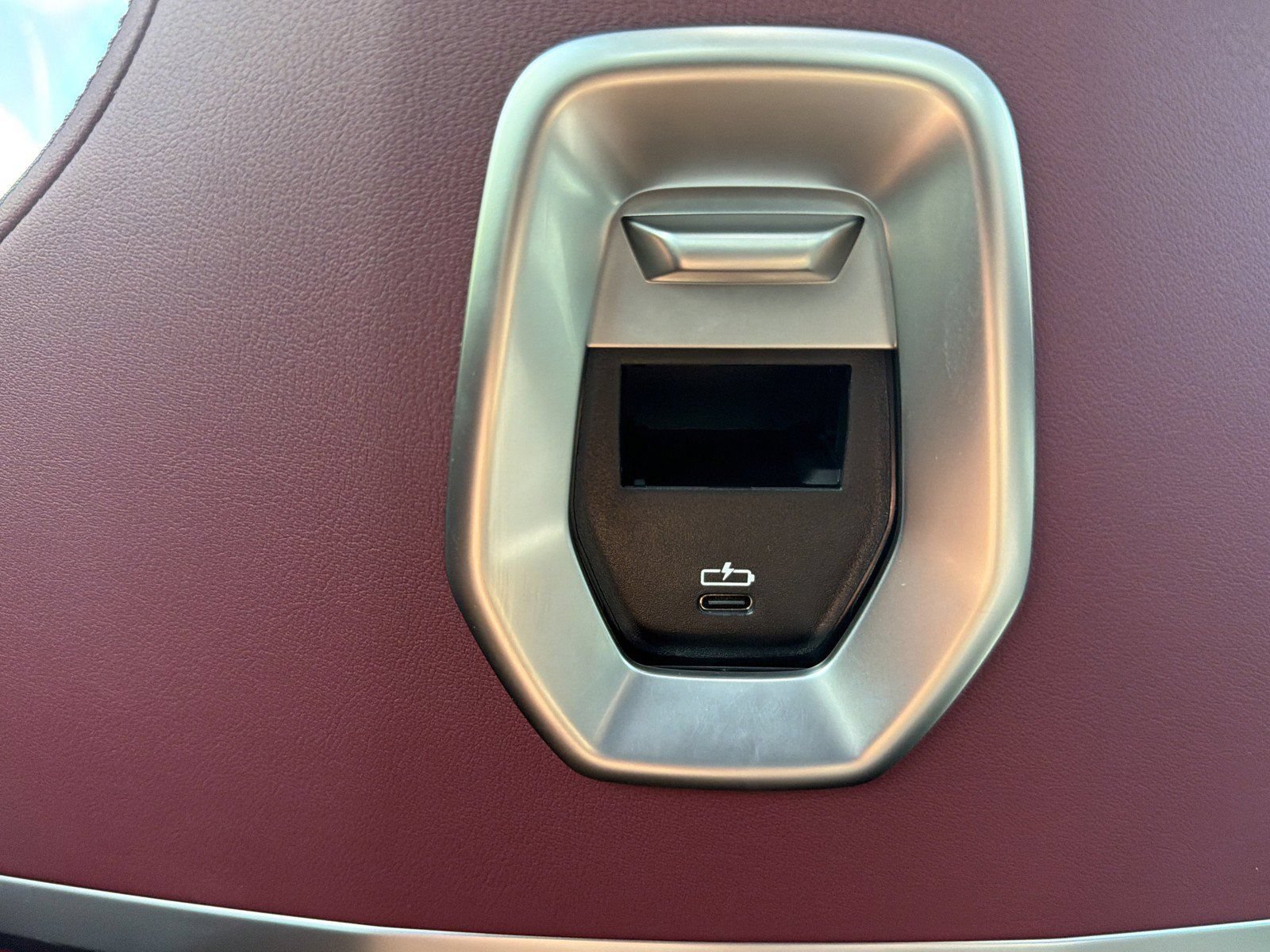 Used 2023 BMW 740i RWD image 19