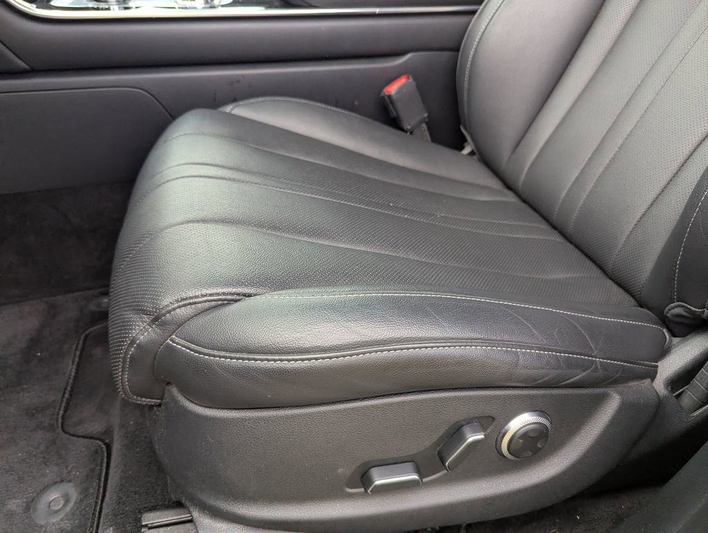 Used 2025 Genesis GV80 2.5T Standard image 16