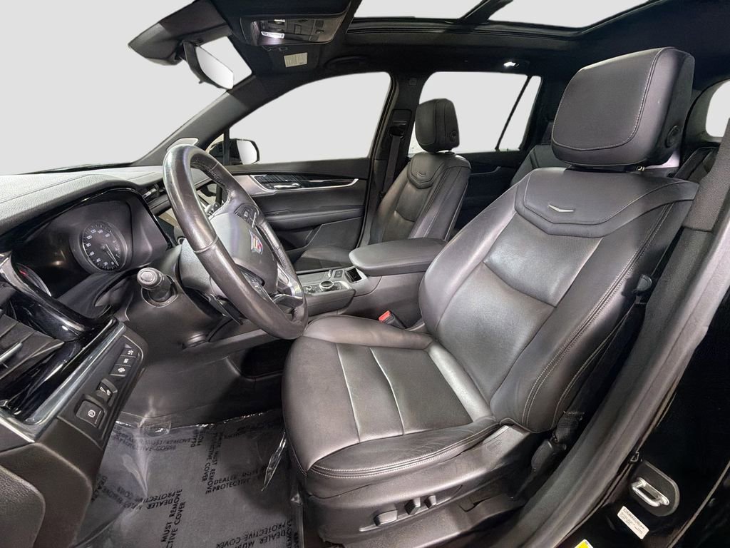 Used 2020 Cadillac XT6 Premium Luxury AWD/4WD image 24