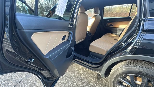 Used 2022 Volkswagen Tiguan SE image 30