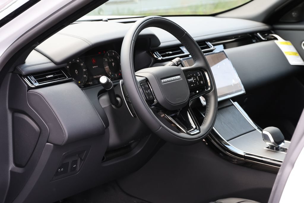 New 2026 Land Rover Range Rover Velar Dynamic SE AWD/4WD image 9