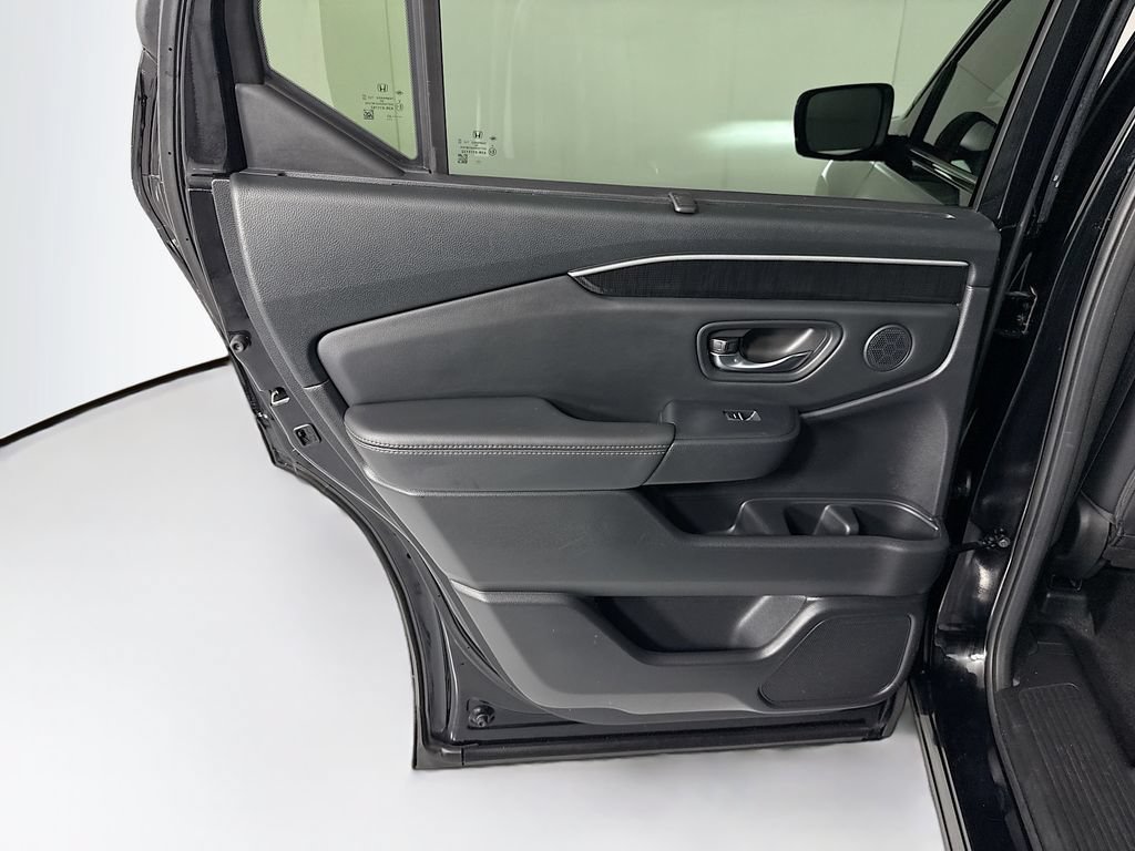 Used 2023 Honda Pilot Elite image 26