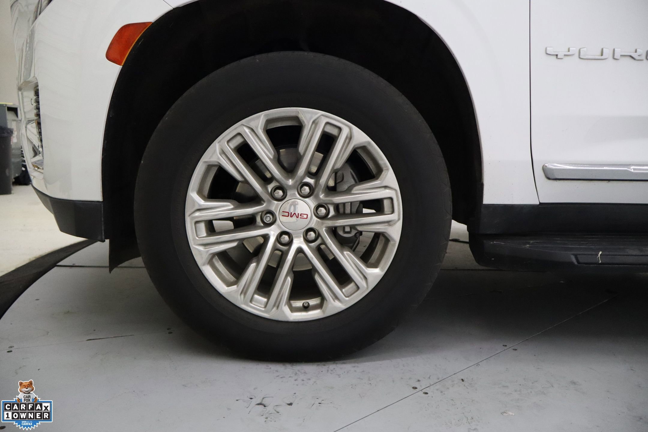 Used 2021 GMC Yukon SLT w/ SLT Premium Package image 10