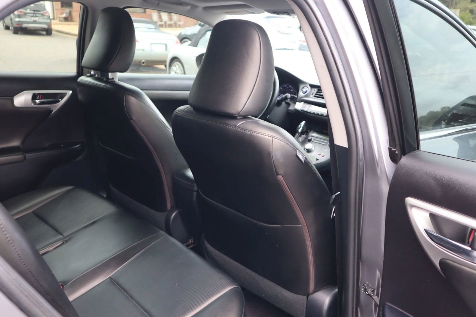 Used 2012 Lexus CT 200h image 18