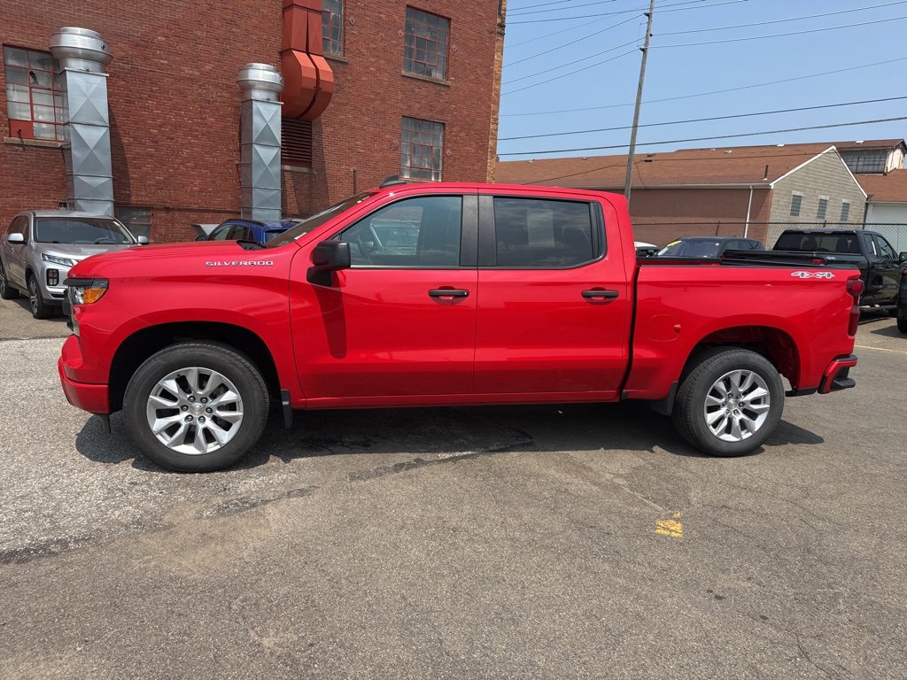 Used 2022 Chevrolet Silverado 1500 Custom image 4