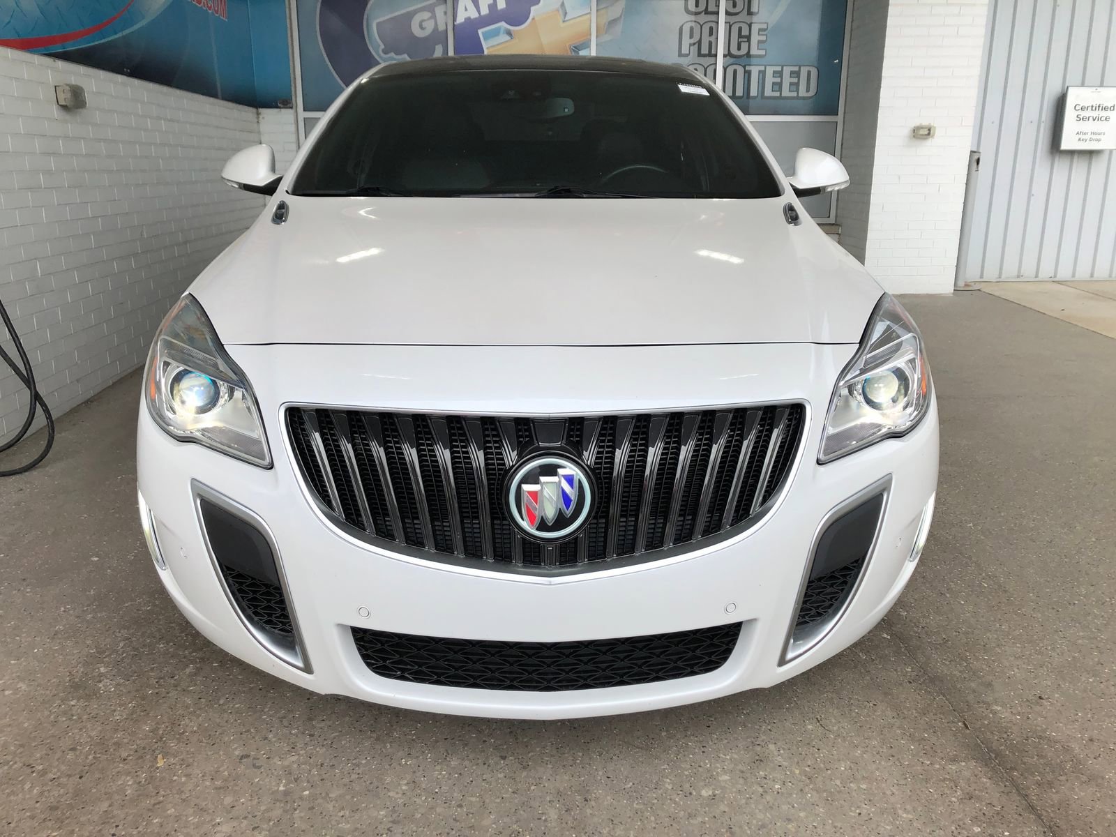 Used 2017 Buick Regal GS w/ Driver Confidence Package #1 AWD/4WD image 2