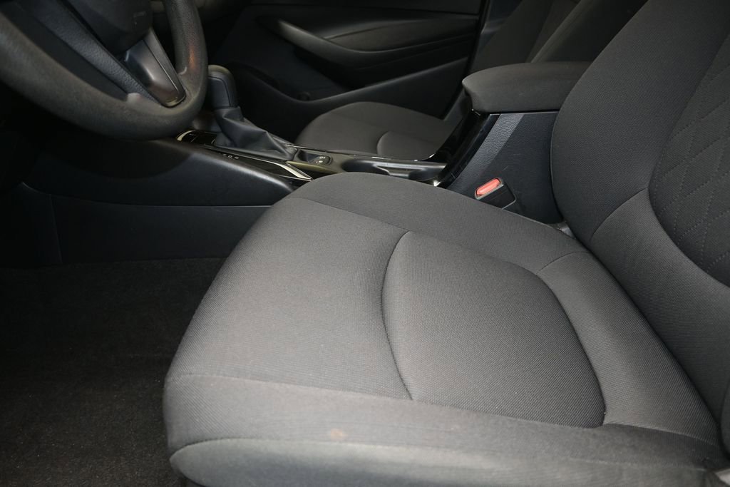 Used 2022 Toyota Corolla LE FWD image 13