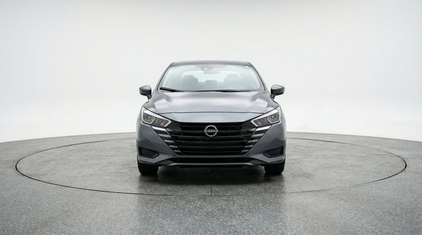 Used 2025 Nissan Versa SV image 2