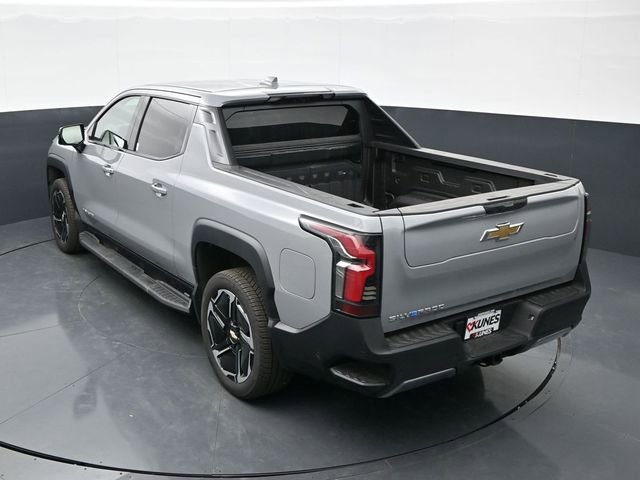 New 2026 Chevrolet Silverado EV LT AWD/4WD image 37