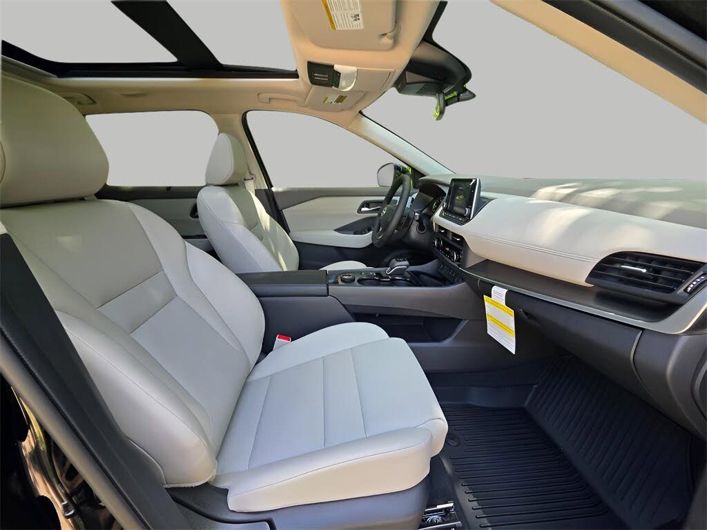 New 2026 Nissan Rogue SV w/ SV Premium Package image 14