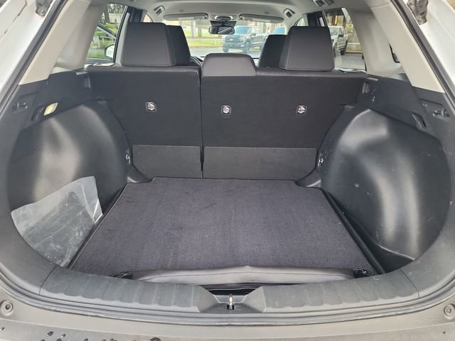 Used 2023 Toyota Corolla Cross LE image 22